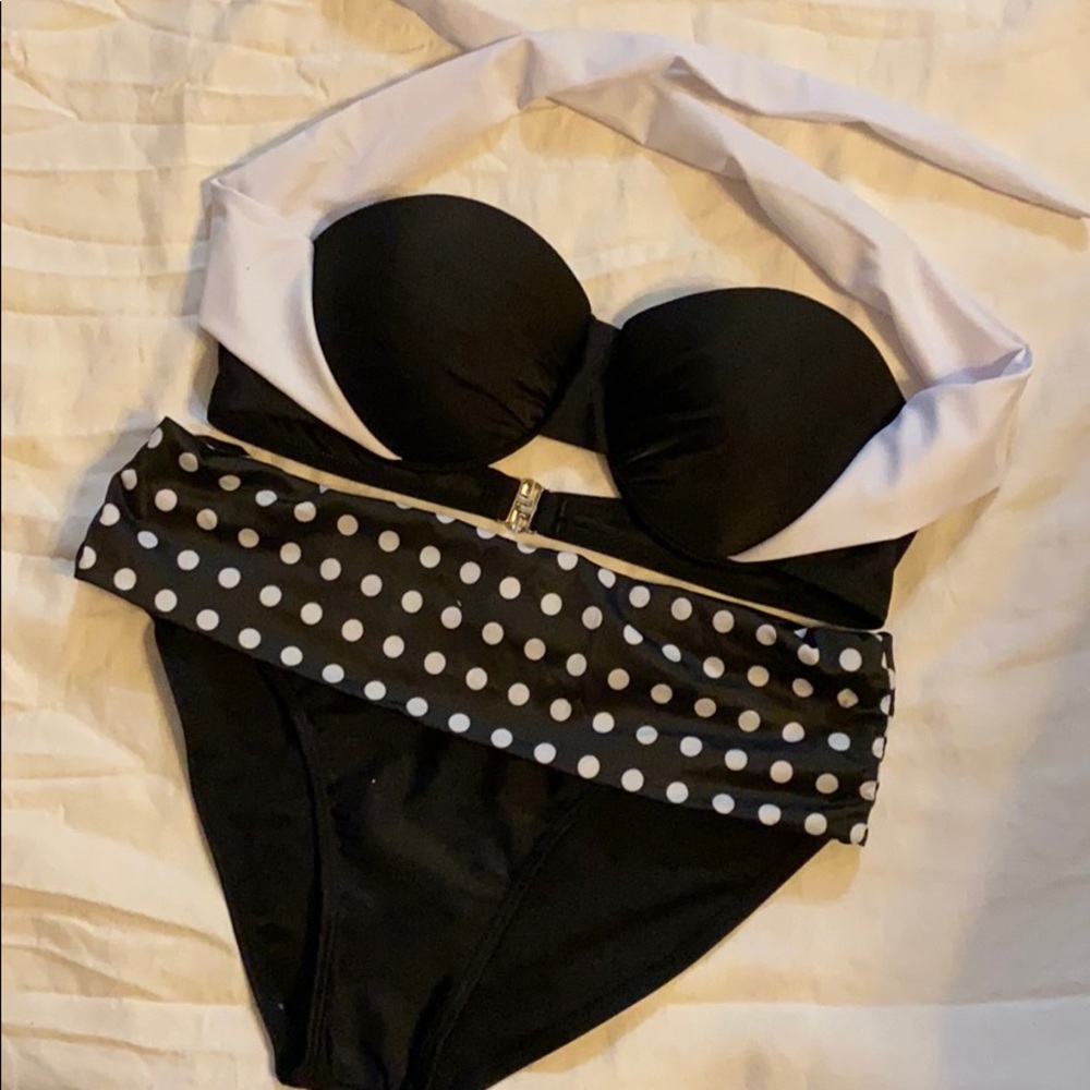 Swimming suit